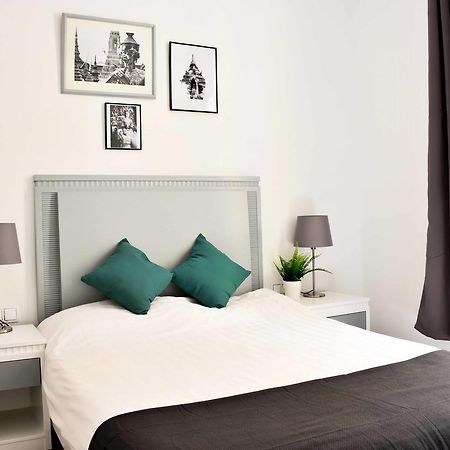 Hostal Guestped Madrid Ngoại thất bức ảnh